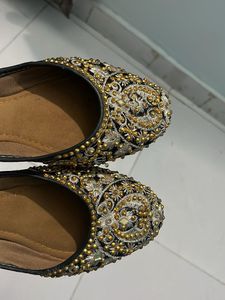 Embroidered Indian Slippers