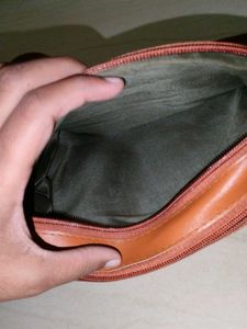 Everyday Sling Bag – Barely Used, Like New!