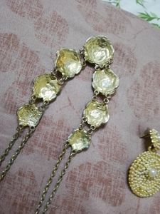 White Pearl Necklace