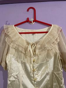 Cute Blouse With Button