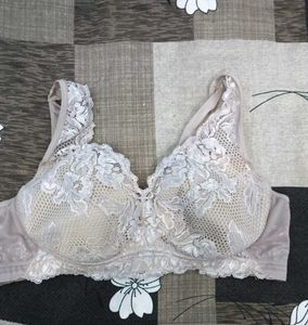 38,40 Padded Bra