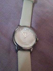 Elegant Women&#39;s Watch