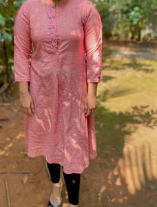 Elegant Pink Embroidered Kurti