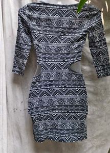 I. BLACK AND WHITE SEXY CUTOUT BODYCON