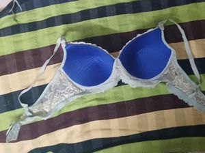 Lacy Clovia Bra With Removable Straps