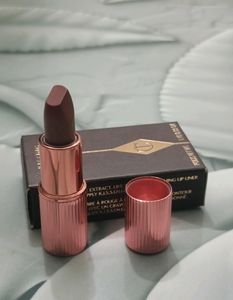 Charlotte Tilbury 90s Pink Lipstick😍🤗