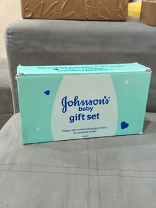 Johnson's Baby Gift Set all item on date
