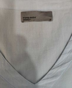 Vero Moda V-Neck Top