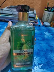 St.Botanica Green Tea &amp; Cucumber Body Wash 🎊🎉💥