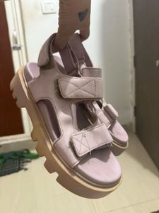 H&M Lavender Chunky Velcro Sandals