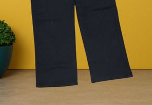 N@81 Size-32 Black Cargo Pants