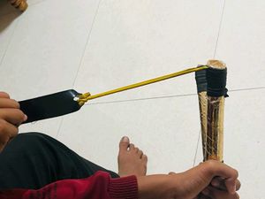 Wooden Slingshot😎