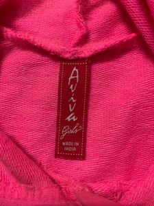cropped hoodie