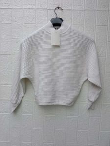 New with tag Pinterest Stylish Cream Knit Sweater