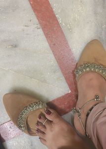 New stylish jutti