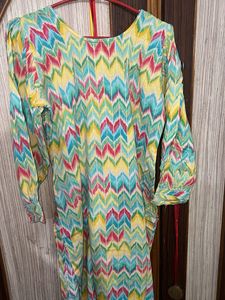 Pakistani Stylish Printed Kurta Set