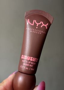 Nyx Smushy Matte Lipbalm :- Smudge Fudge