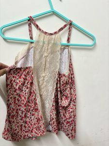 FLORAL TOP