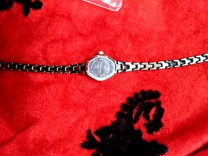 Elegant Women&#39;s Watch