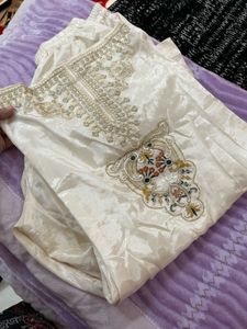 new trending pakistani suit