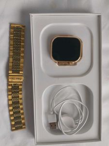 Gold Smart Apple Watch