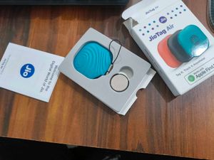 JioTag Air for iOS (Blue) Worldwide Tracker,