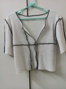 Women&#39;s White Contrast Stitch Top
