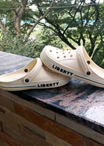 Liberty Clogs