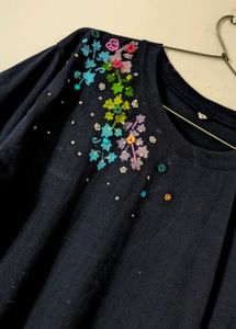Embroidered Floral Tee