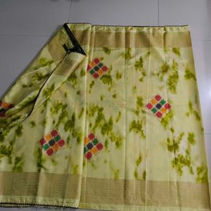 🛍️Good Green Floral Saree⭐⭐⭐⭐⭐