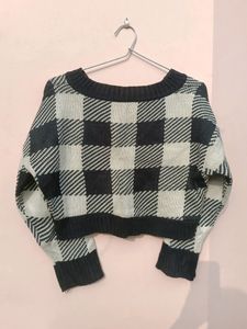 Korean crop sweater (UNUSED)