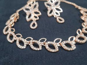 Sparkling Necklace &amp; Earring Set