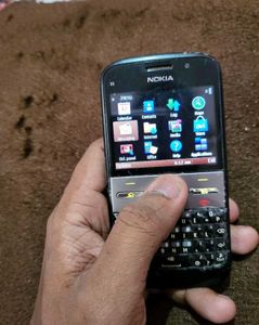 Nokia E5