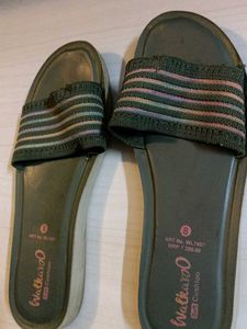 Walkaro Slip On