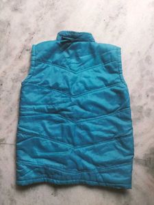Sleeveless jacket