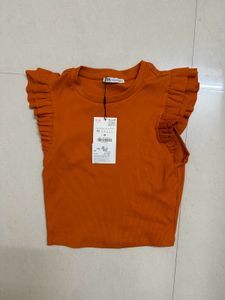 ZARA KNITTED RUFFLE TOP