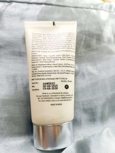 Hilary Rhoda Strobe cream + FREE Reneekorean glass