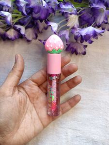 Strawberry Lip Gloss-1(Huda Beauty)