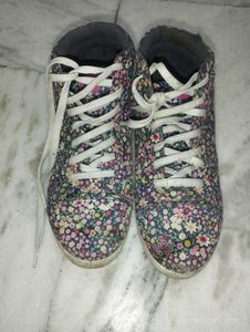 Flower Pattern Shoes