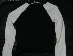 Epique Graphic Tee