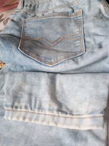 Zara Light Wash Jeans