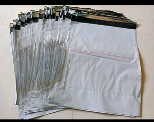 25 Shipping Bags And Labels