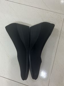Women’s Black Formal Shoes!!