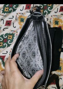 Crossbody Bag with Bow 🎀✅