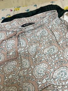 printed matching sleeping pyjama set