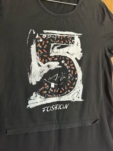 T-shirt With Odd Number