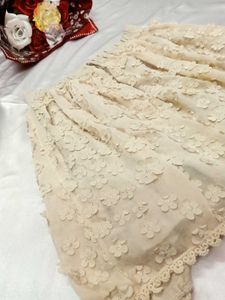 Beige Floral Mini Skirt🤍