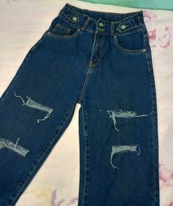 New Denim Mom Riped Jeans