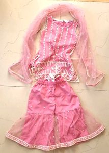 Salwar Suit With Chunni