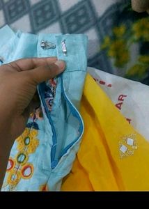 Fashionable Plazoo And Crop Top